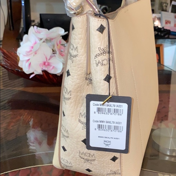 MCM Hobo - Picture 7 of 8